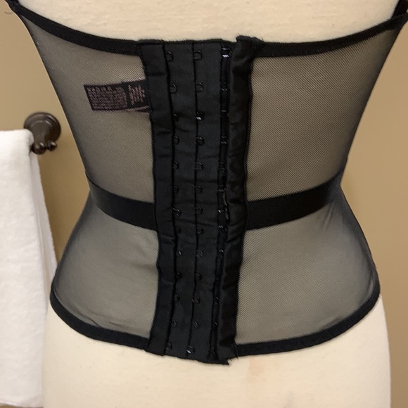 Victoria’s Secret Lace Bustier Corset Black Crystals Bra Size 32B - Picture 9 of 16